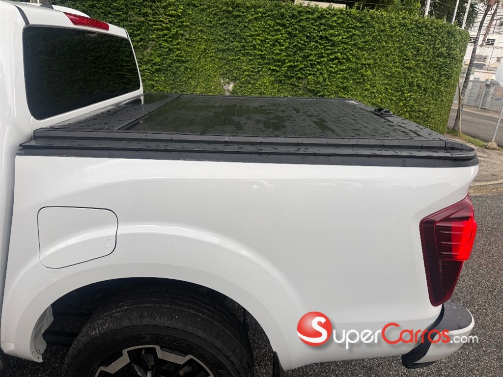2025 Nissan Frontier LE — foto 7 / 11