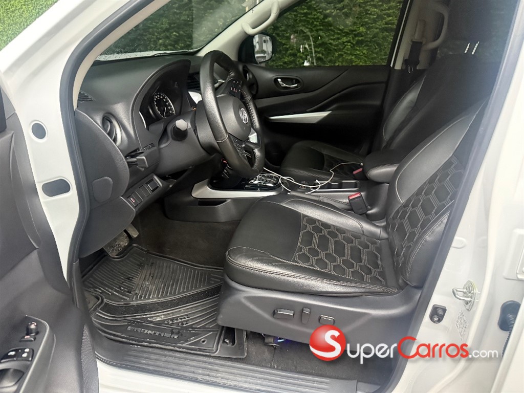 2025 Nissan Frontier LE — foto 8 / 11