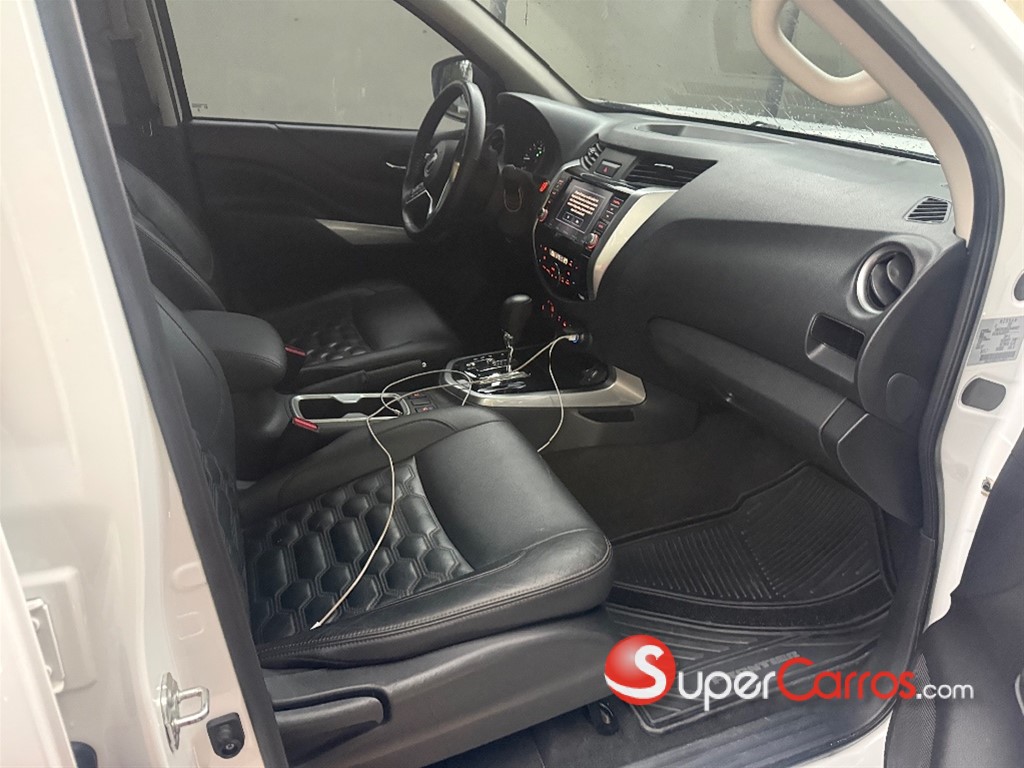 2025 Nissan Frontier LE — foto 10 / 11
