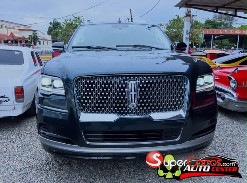 2022 Lincoln Navigator Reserve II — foto 2 / 12