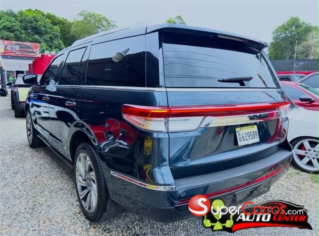 2022 Lincoln Navigator Reserve II — foto 4 / 12
