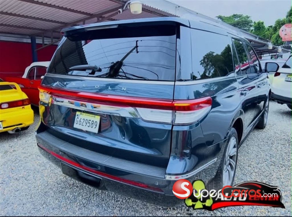 2022 Lincoln Navigator Reserve II — foto 12 / 12