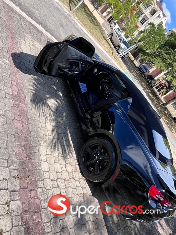 2023 Chevrolet Camaro LT — foto 8 / 9