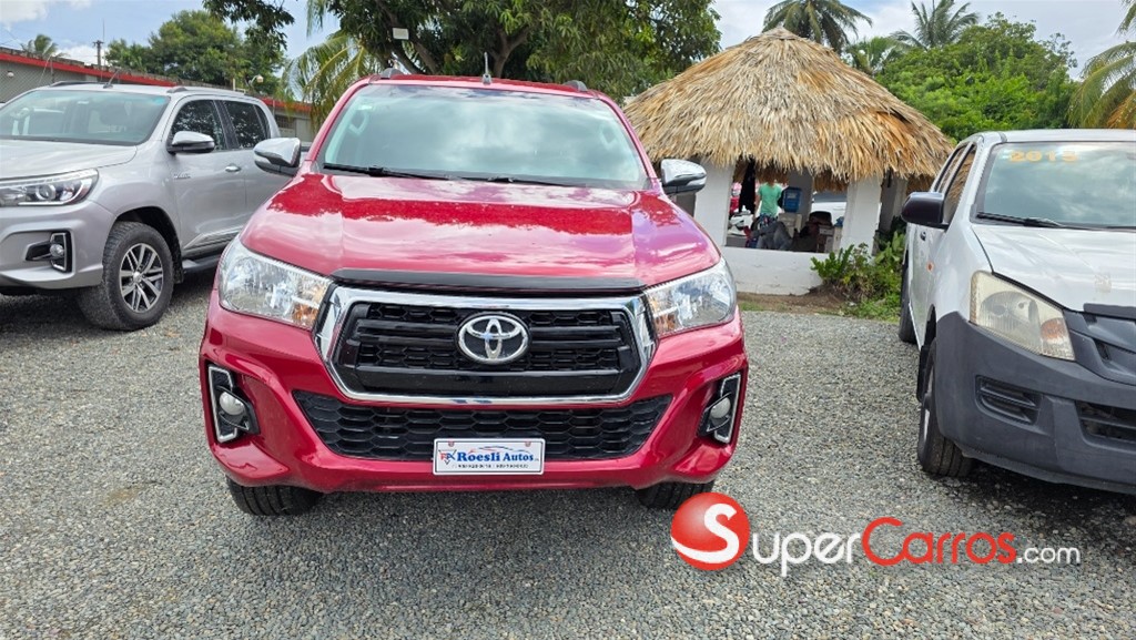 2020 Toyota Hilux — foto 4 / 12
