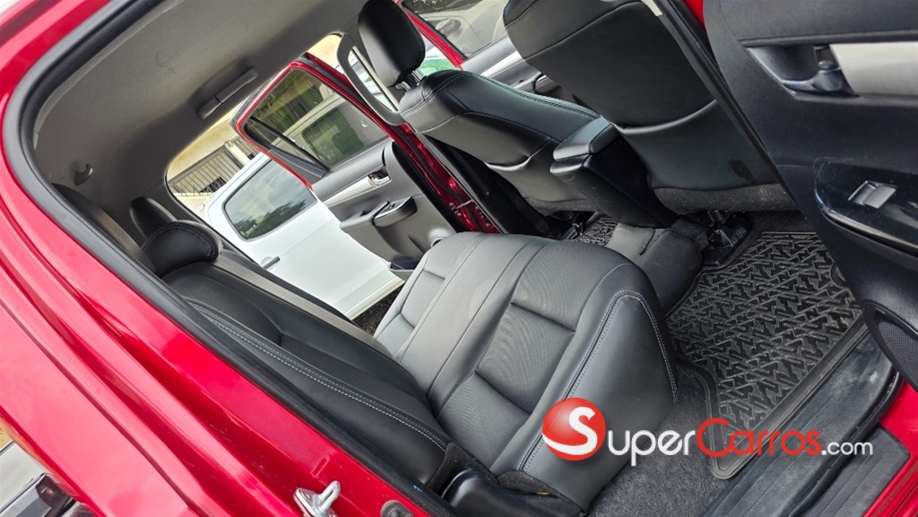 2020 Toyota Hilux — foto 7 / 12