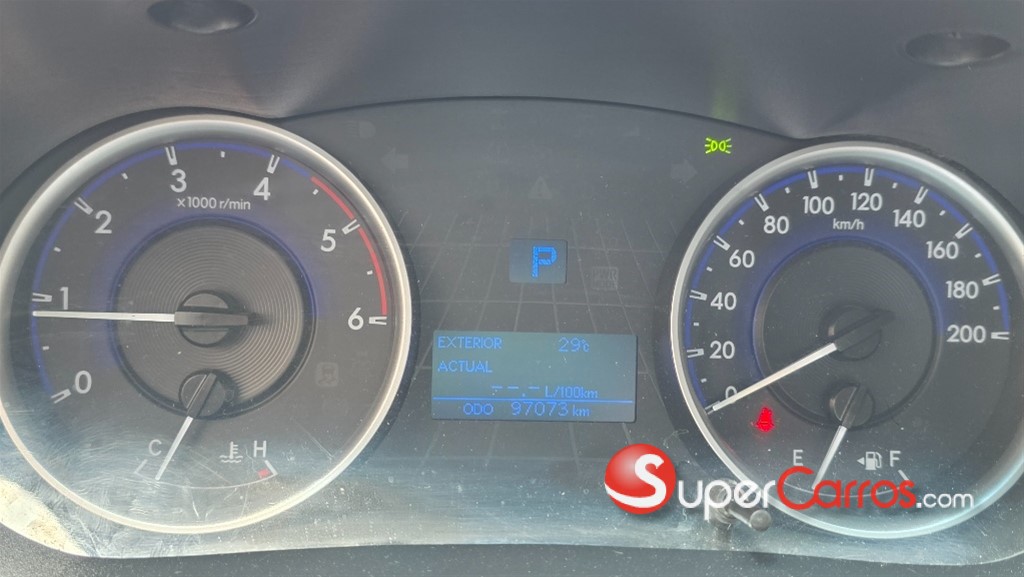 2020 Toyota Hilux — foto 12 / 12