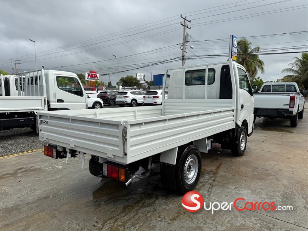 2027 Isuzu Traviz 10 Pies — foto 4 / 9