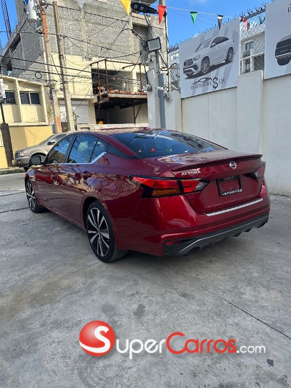 2021 Nissan Altima SV — foto 3 / 5