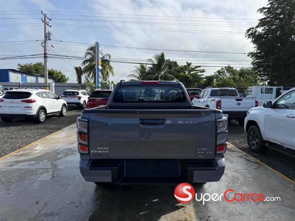 2027 Isuzu DMAX LSE — foto 4 / 12