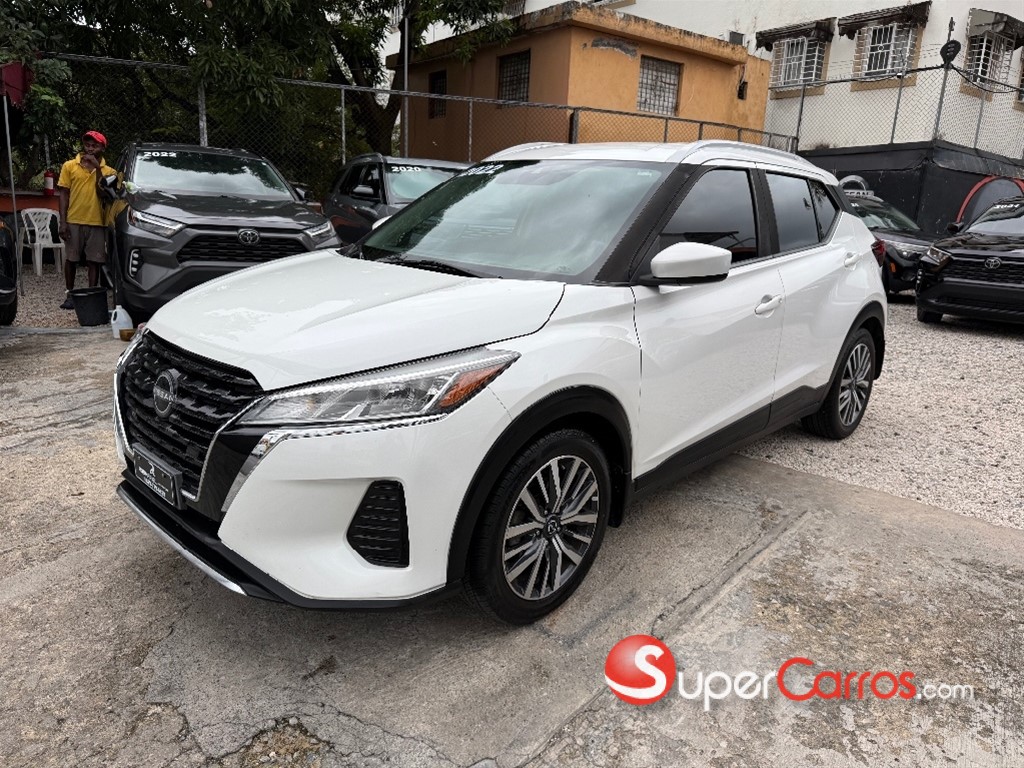 2022 Nissan Kicks SV — foto 2 / 12
