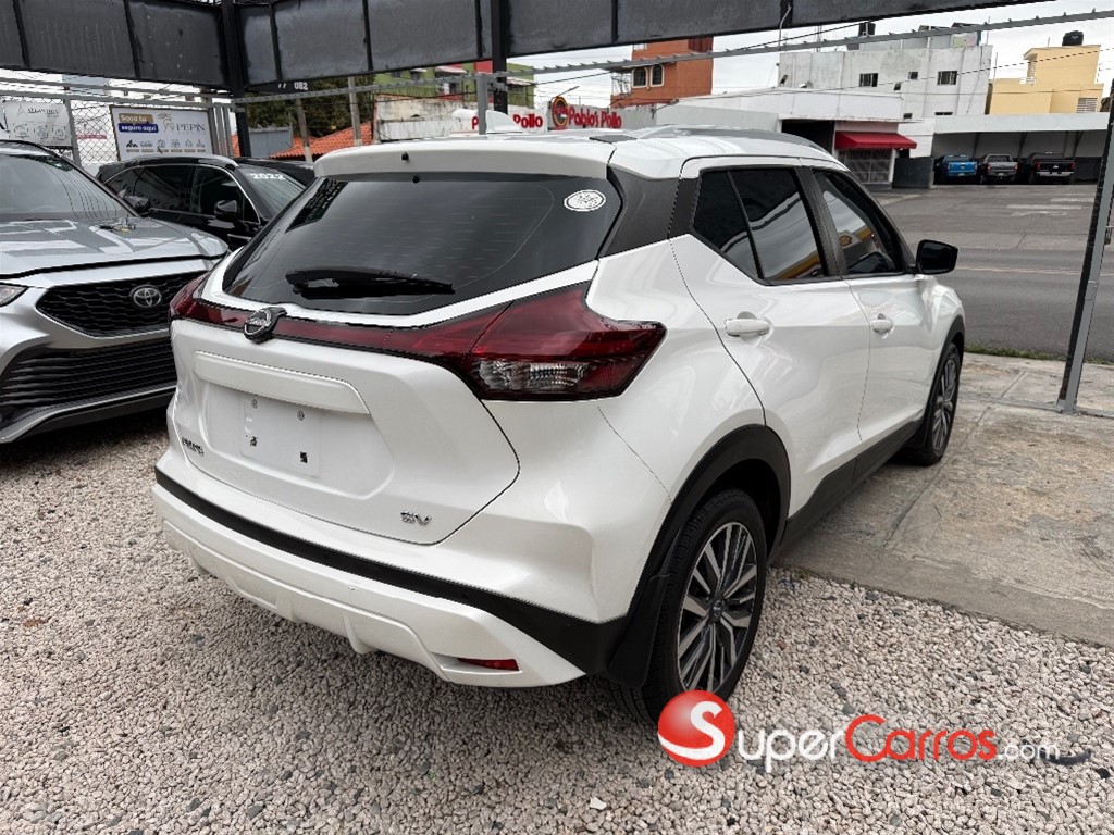 2022 Nissan Kicks SV — foto 6 / 12