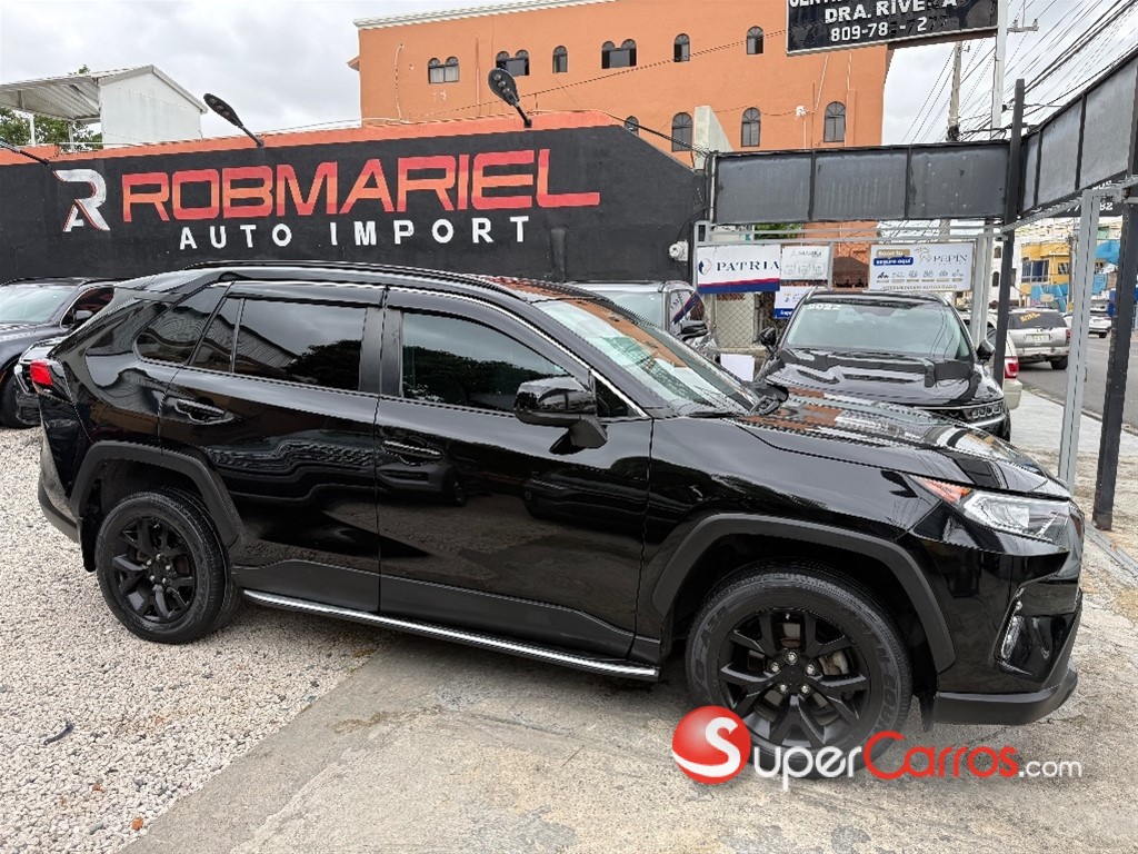 2021 Toyota RAV4 LE — foto 4 / 12
