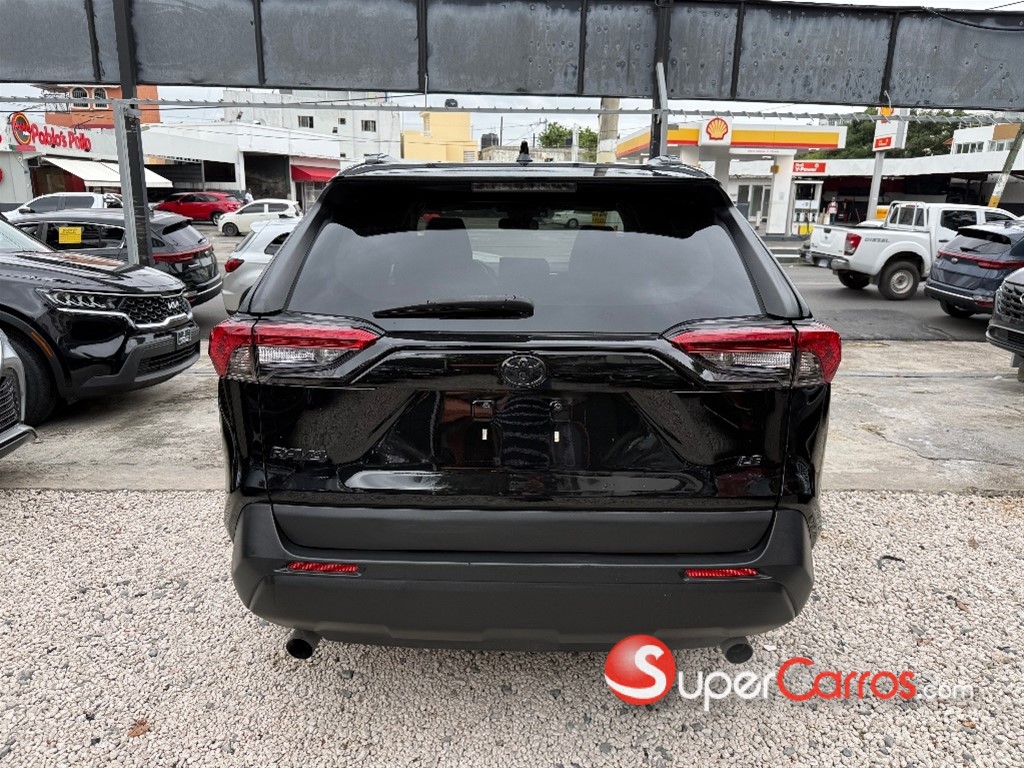 2021 Toyota RAV4 LE — foto 7 / 12
