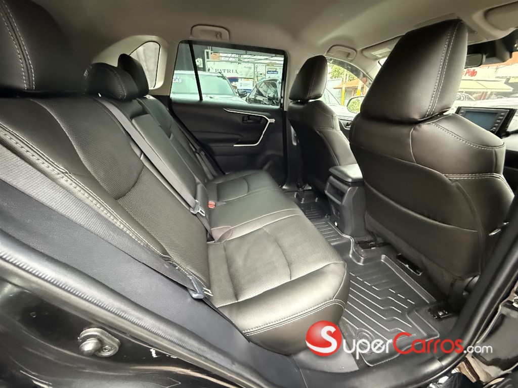 2021 Toyota RAV4 LE — foto 12 / 12