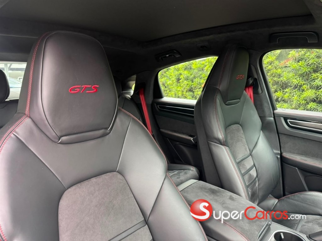 2021 Porsche Cayenne Coupe GTS — foto 5 / 11