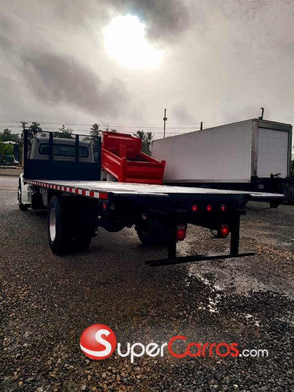 2011 Freightliner M2-106 — foto 4 / 8