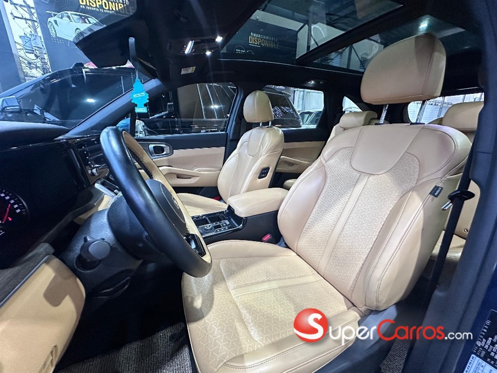 2021 Kia Sorento Luxury — foto 8 / 12