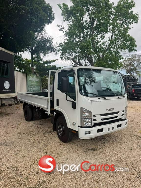 2027 Isuzu NPR 14 pies