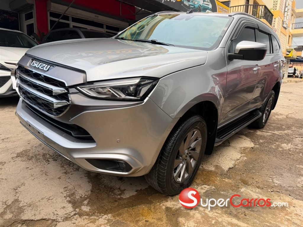 2024 Isuzu Mux — foto 2 / 12