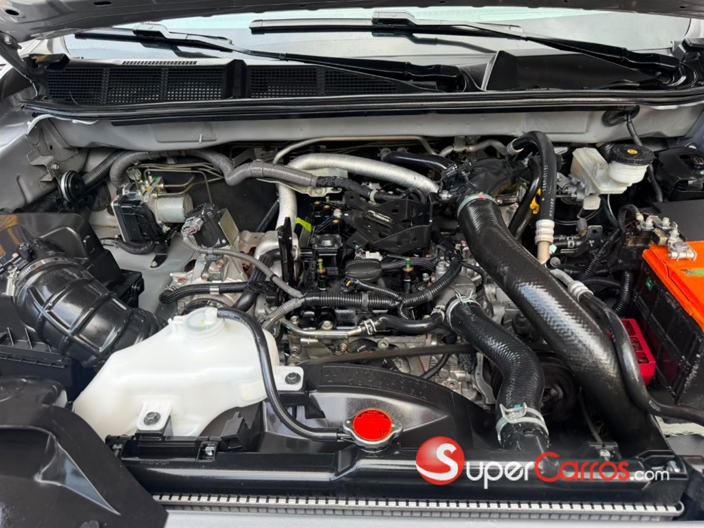 2024 Isuzu Mux — foto 5 / 12