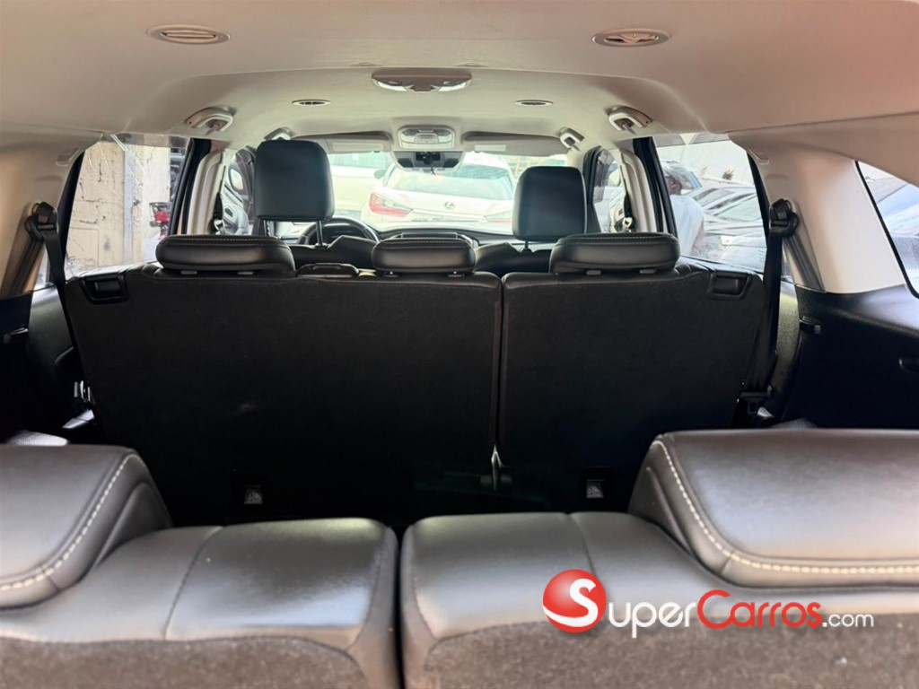 2024 Isuzu Mux — foto 6 / 12