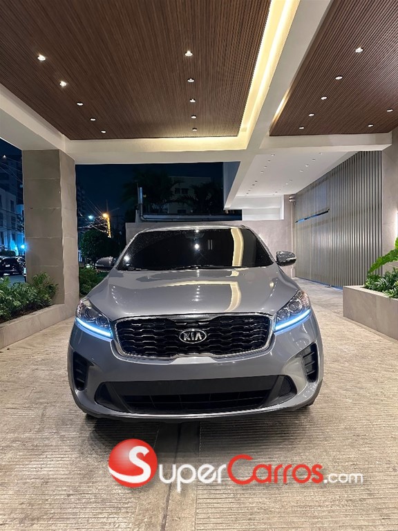 2020 Kia Sorento LX — foto 2 / 7