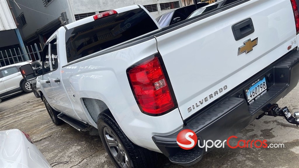 2017 Chevrolet Silverado — foto 7 / 12
