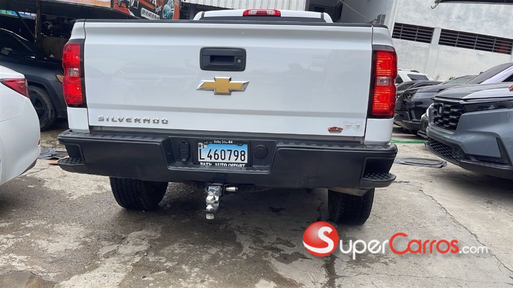 2017 Chevrolet Silverado — foto 11 / 12