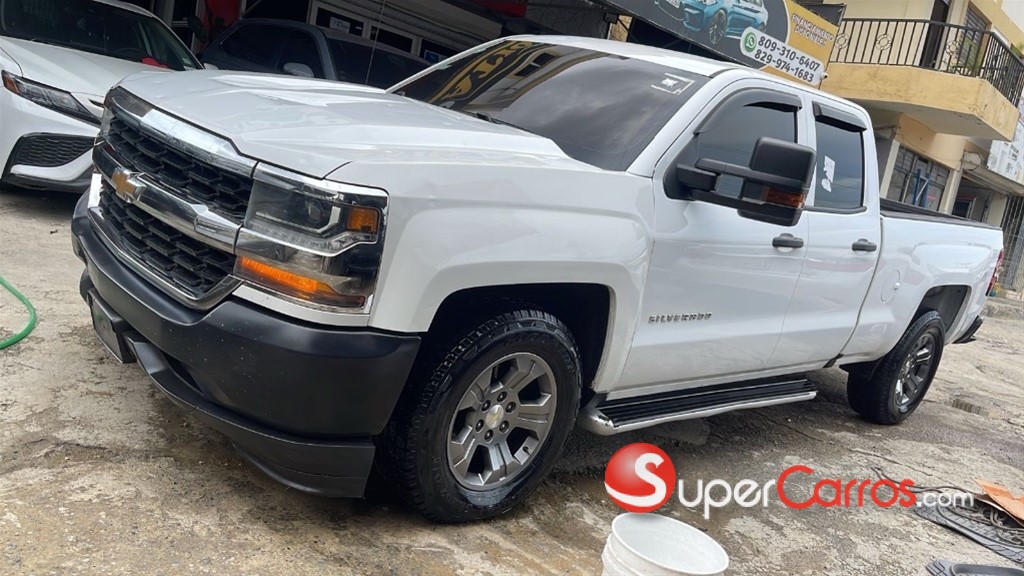 2017 Chevrolet Silverado — foto 12 / 12