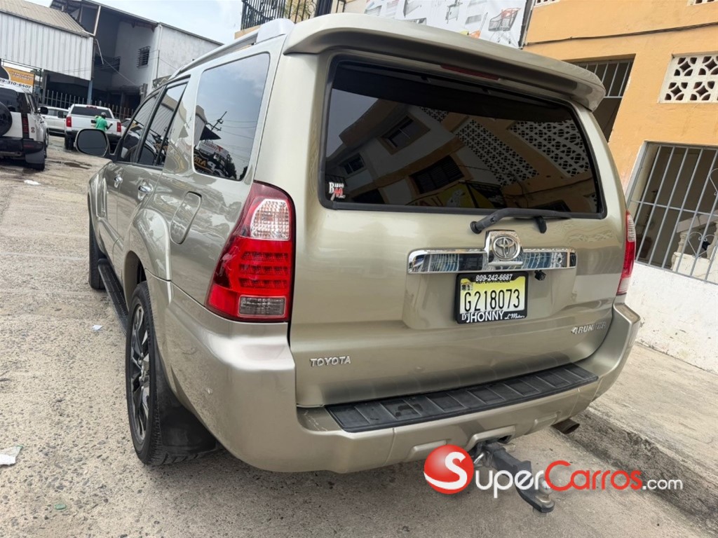 2005 Toyota 4 Runner — foto 5 / 12
