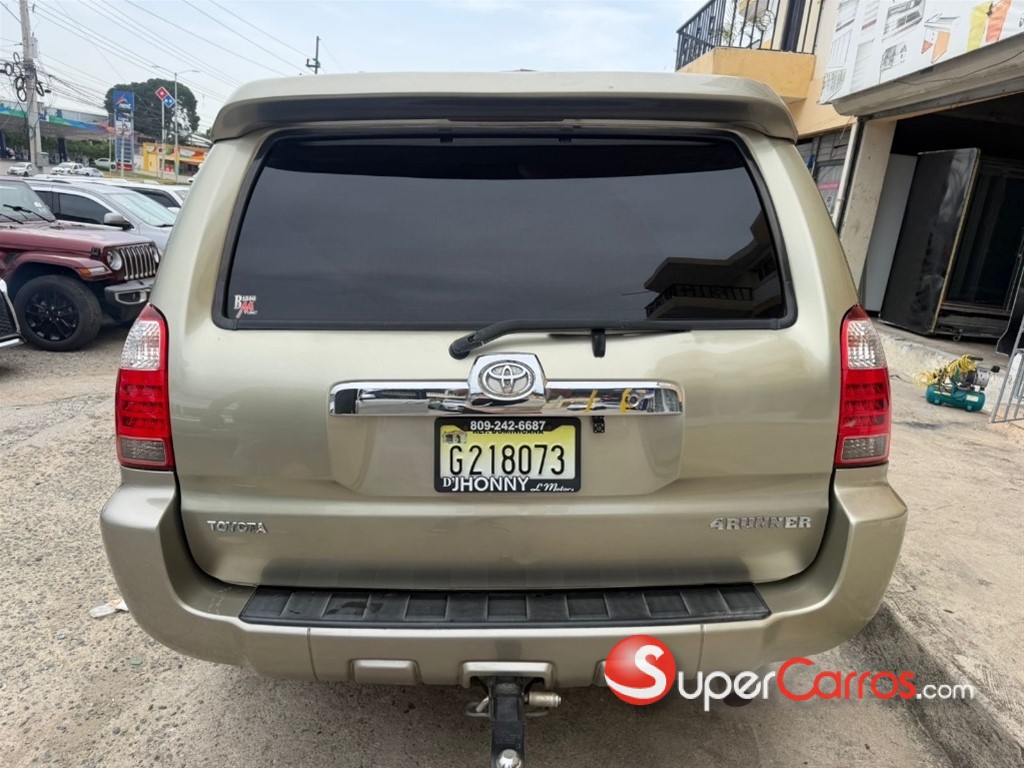 2005 Toyota 4 Runner — foto 6 / 12
