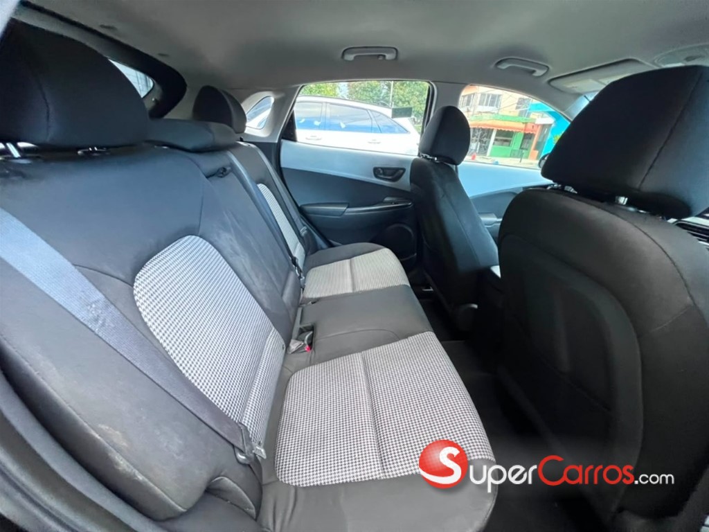 2020 Hyundai KONA — foto 9 / 10