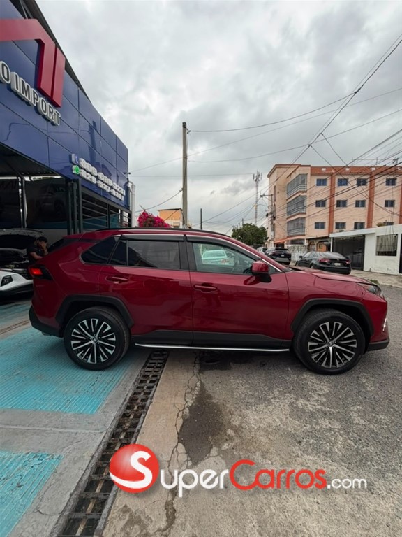 2020 Toyota RAV4 LE — foto 7 / 12