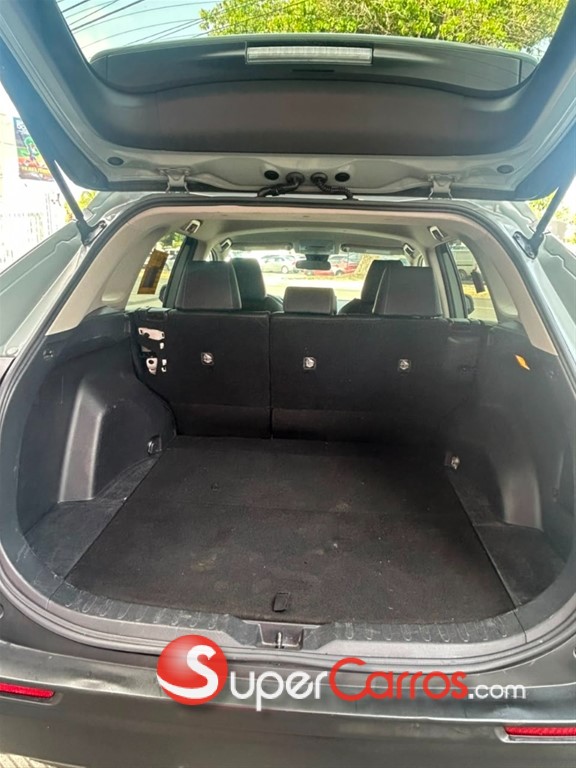 2021 Toyota RAV4 XLE — foto 6 / 10