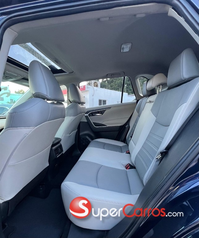 2021 Toyota RAV4 XLE Premium — foto 9 / 9