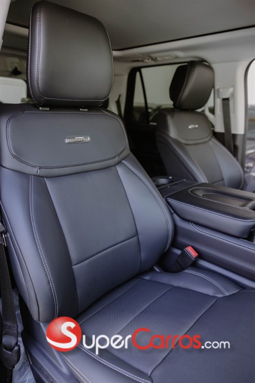 2026 Ford Expedition Platinum — foto 2 / 11