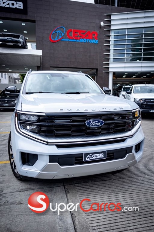 2026 Ford Expedition Platinum — foto 6 / 11