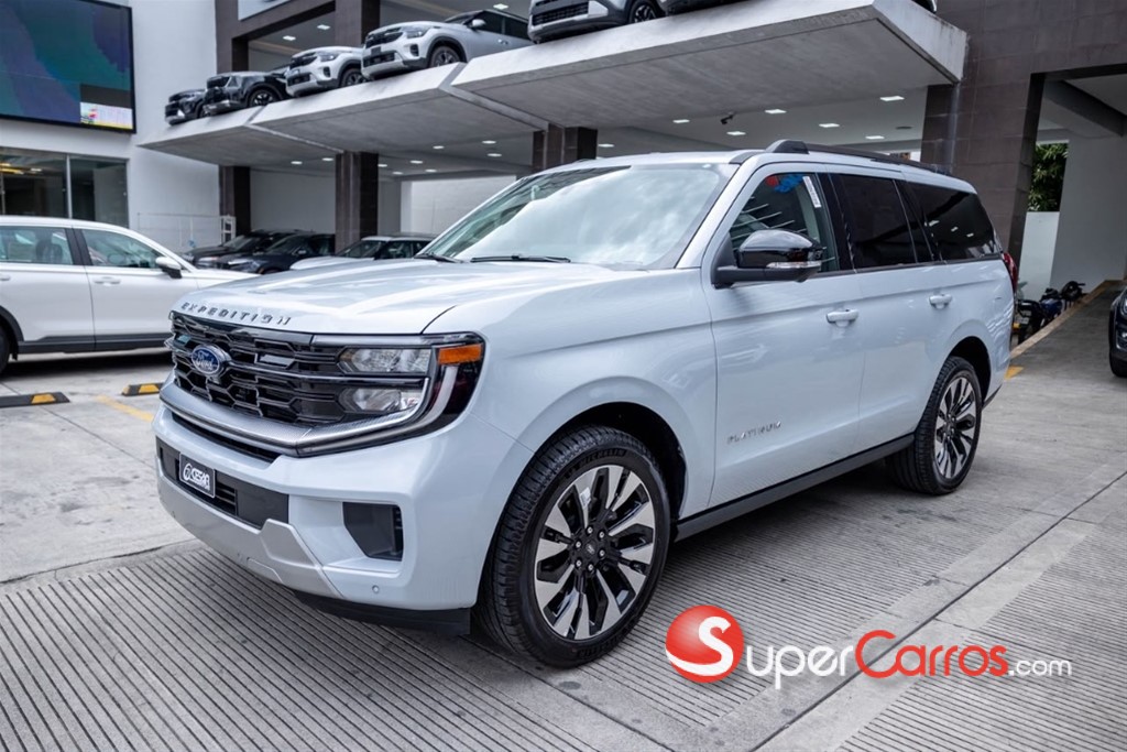 2026 Ford Expedition Platinum — foto 9 / 11