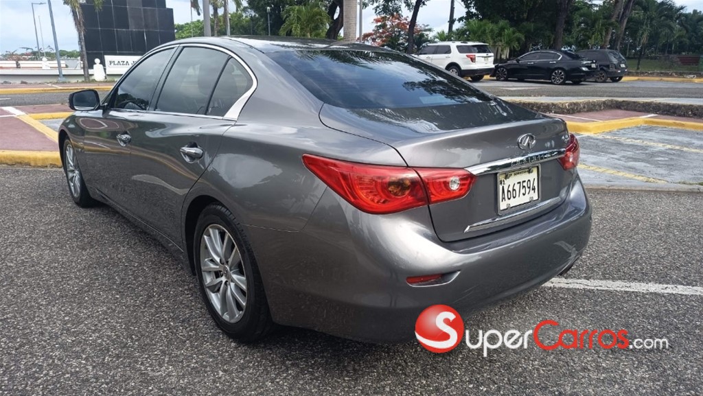 2016 Infiniti Q-50 — foto 6 / 10