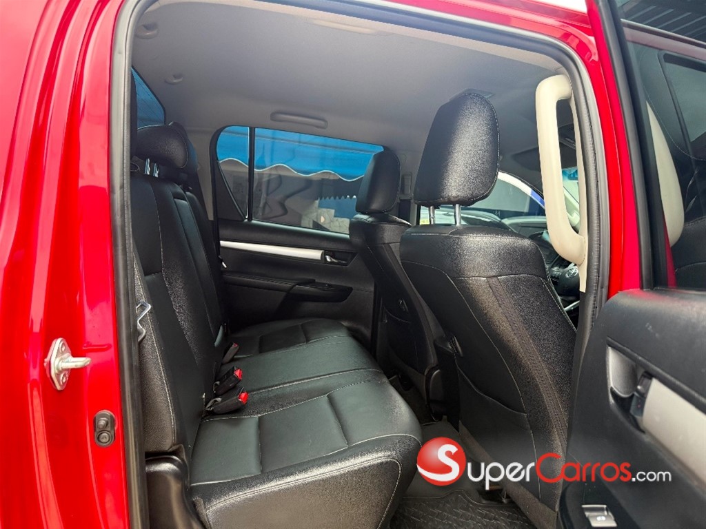 2023 Toyota Hilux Limited — foto 8 / 10