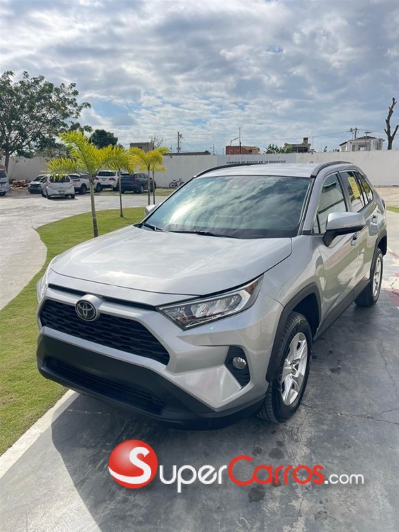 2021 Toyota RAV4 XLE — foto 8 / 9