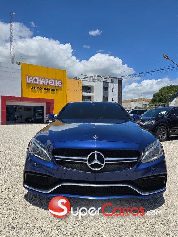 2019 Mercedes-Benz Clase C 300 — foto 3 / 10