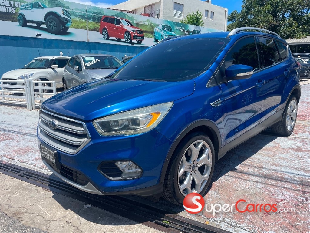 2019 Ford Escape Titanium Ecoboost — foto 3 / 12