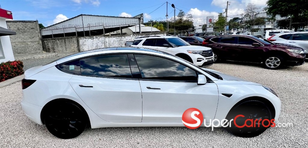 2022 Tesla Model 3 Long Range — foto 3 / 12