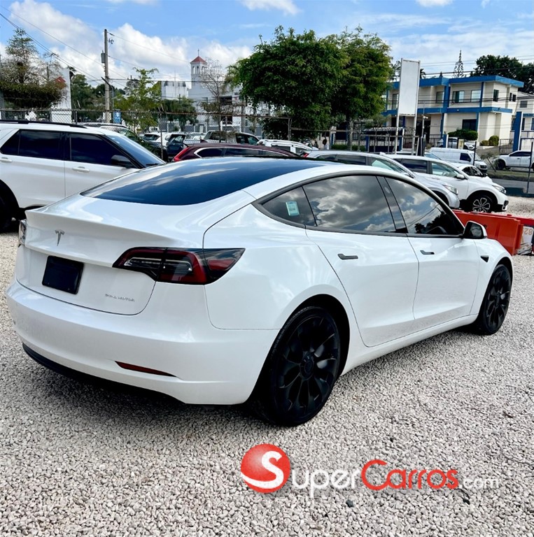 2022 Tesla Model 3 Long Range — foto 4 / 12