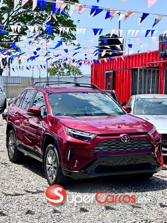 2022 Toyota RAV4 Limited — foto 2 / 8