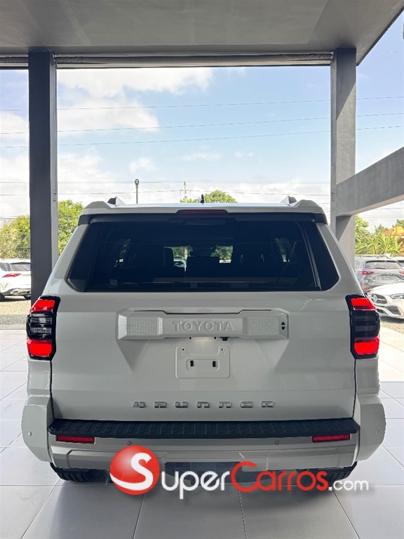 2026 Toyota 4 Runner Limited — foto 7 / 11