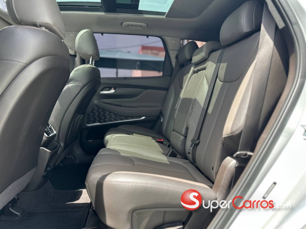 2019 Hyundai Santa Fe Limited — foto 8 / 12