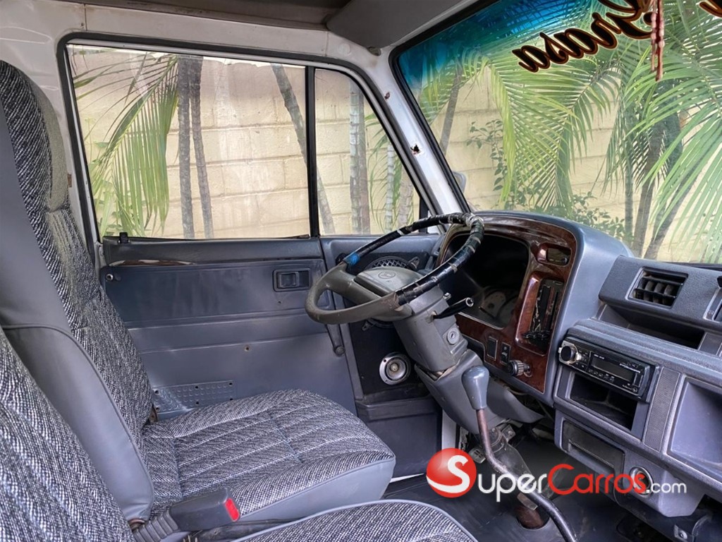 2010 Daihatsu Delta — foto 5 / 10