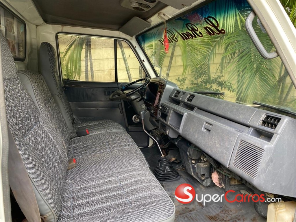 2010 Daihatsu Delta — foto 6 / 10